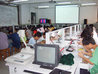 電子與信息技術(shù)專業(yè)中的計算機技術(shù)培訓(xùn) 賦能未來科技人才